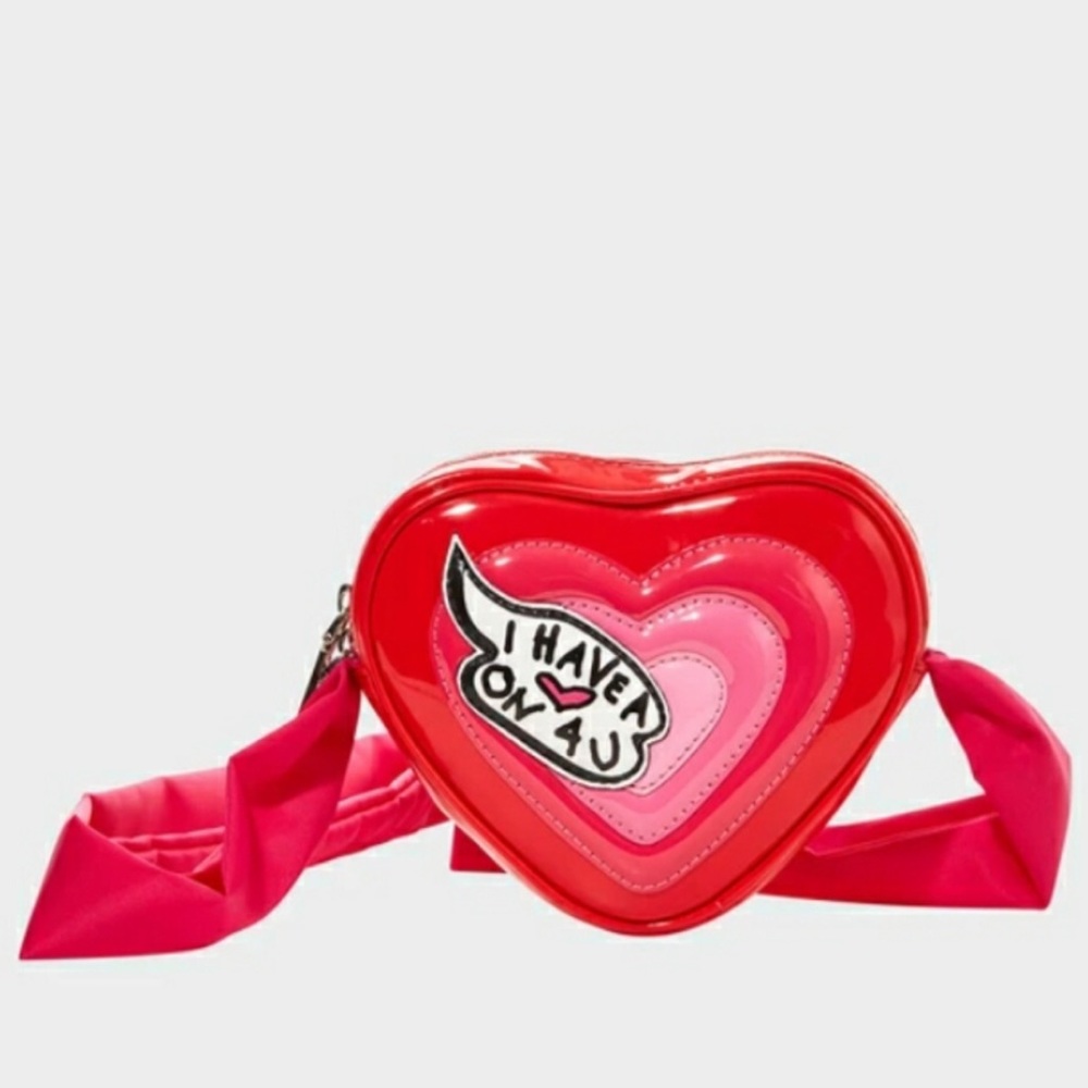Betsey Johnson Limited Edition Heart Cross…